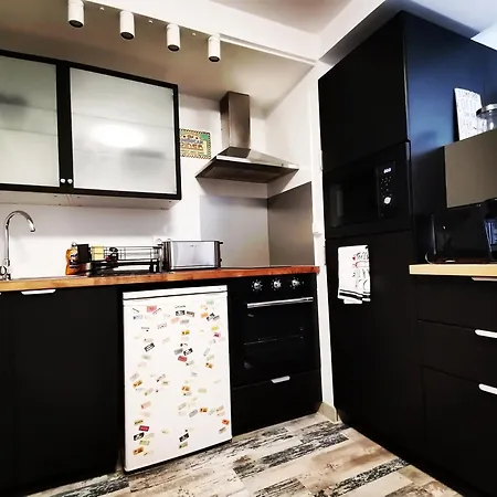 Proche De Centre, Cinéma Rénové Avec Parking Gratuit Appartement Nancy